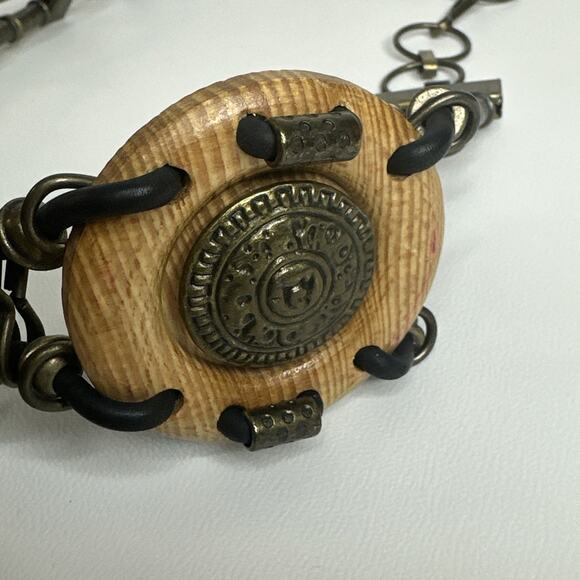 VIntage Women Concho Belt Metal Medallion Wood BOHO Bohemian Coachella 28” MINT main image 5